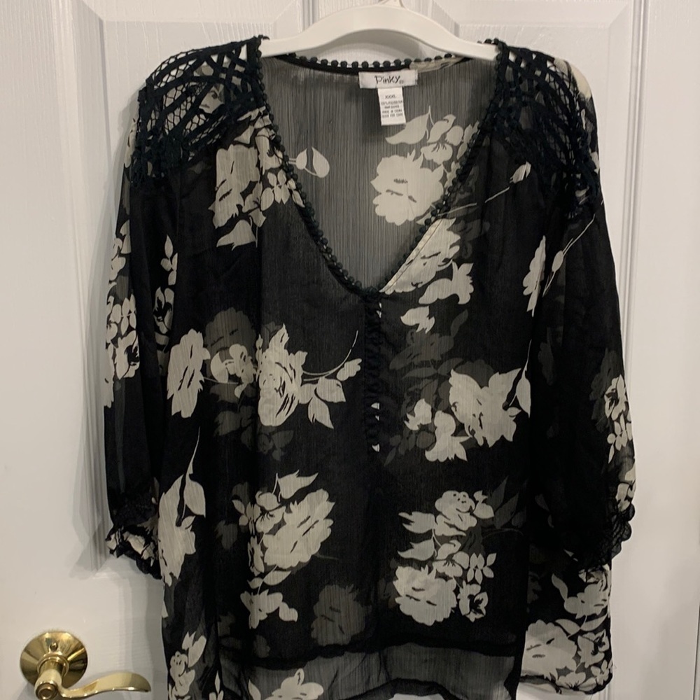 Pinky Women’s sheer blouse black with white flowers‎ size XXXL